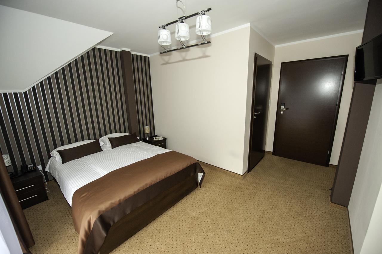 Hotel Klaudia Juszczyn 外观 照片